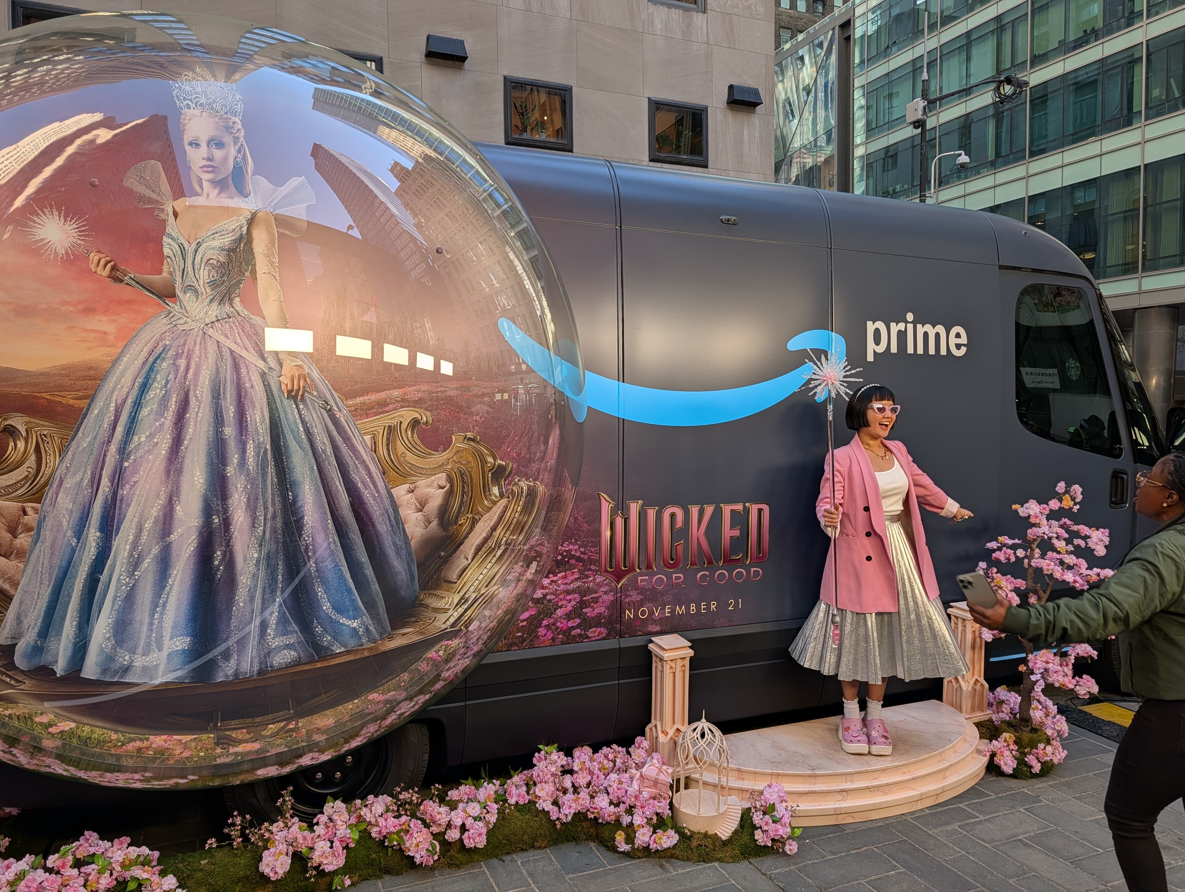 Glinda's bubble beside the Prime van