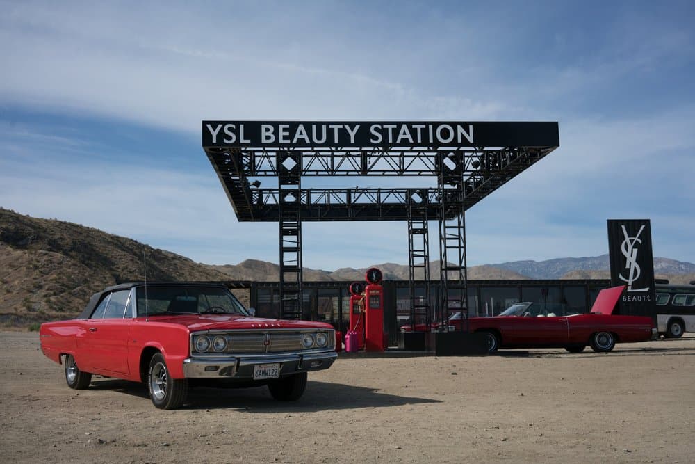The YSL Lipstation scenography